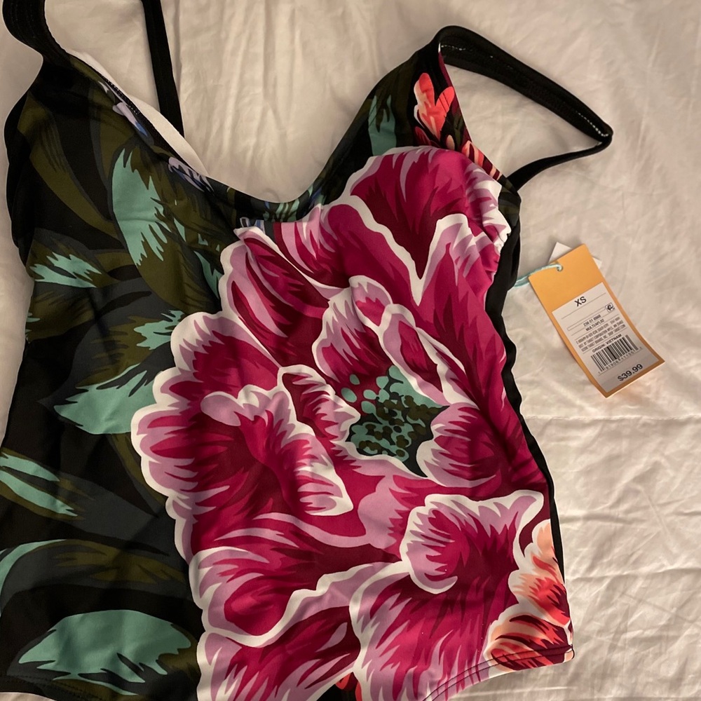 🌟BNWT Kona Sol One-Piece Bathing Suit🌟